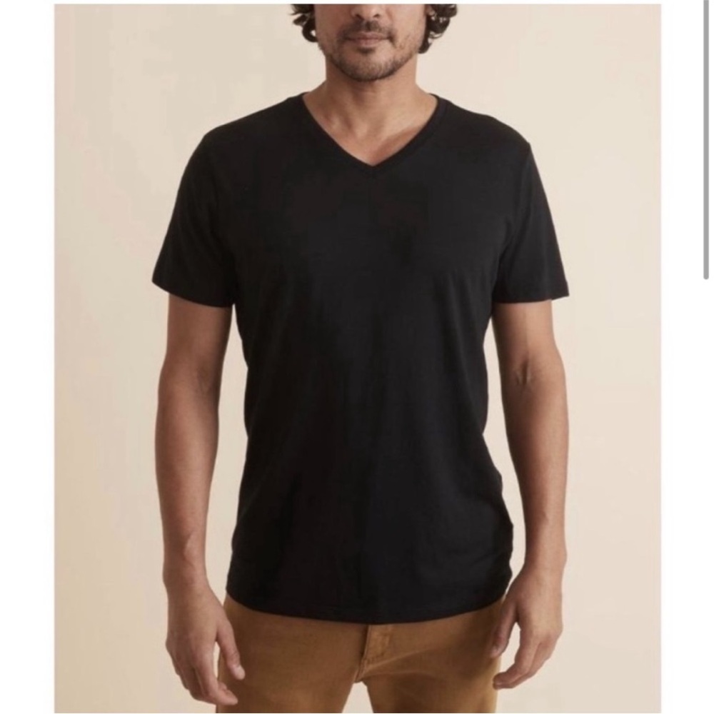 Marine Layer Signature Black V-Neck T-Shirt Size L/XL